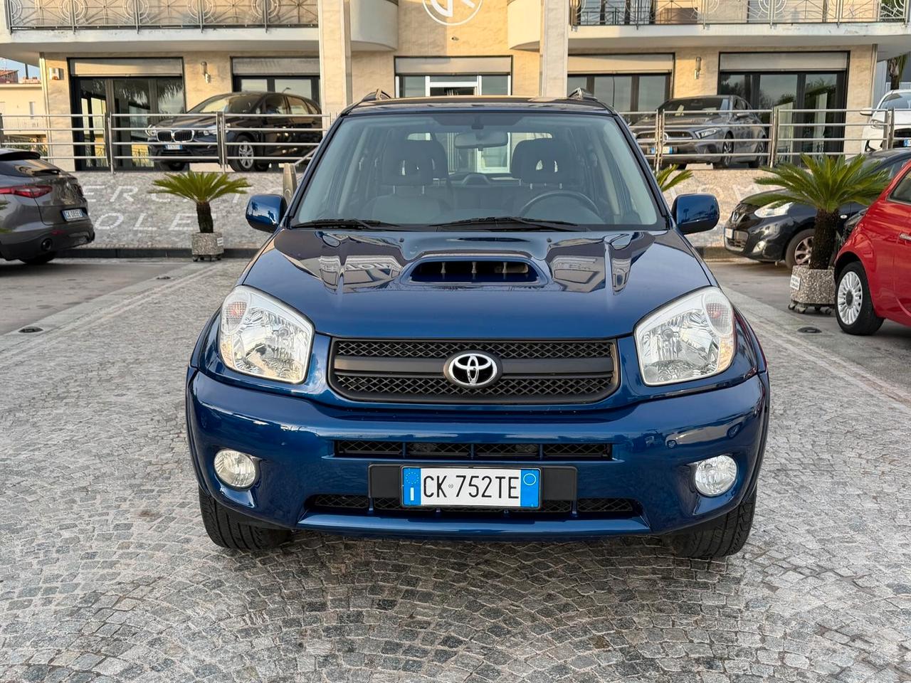 Toyota RAV 4 2.0 Tdi D-4D cat 5 porte Sol
