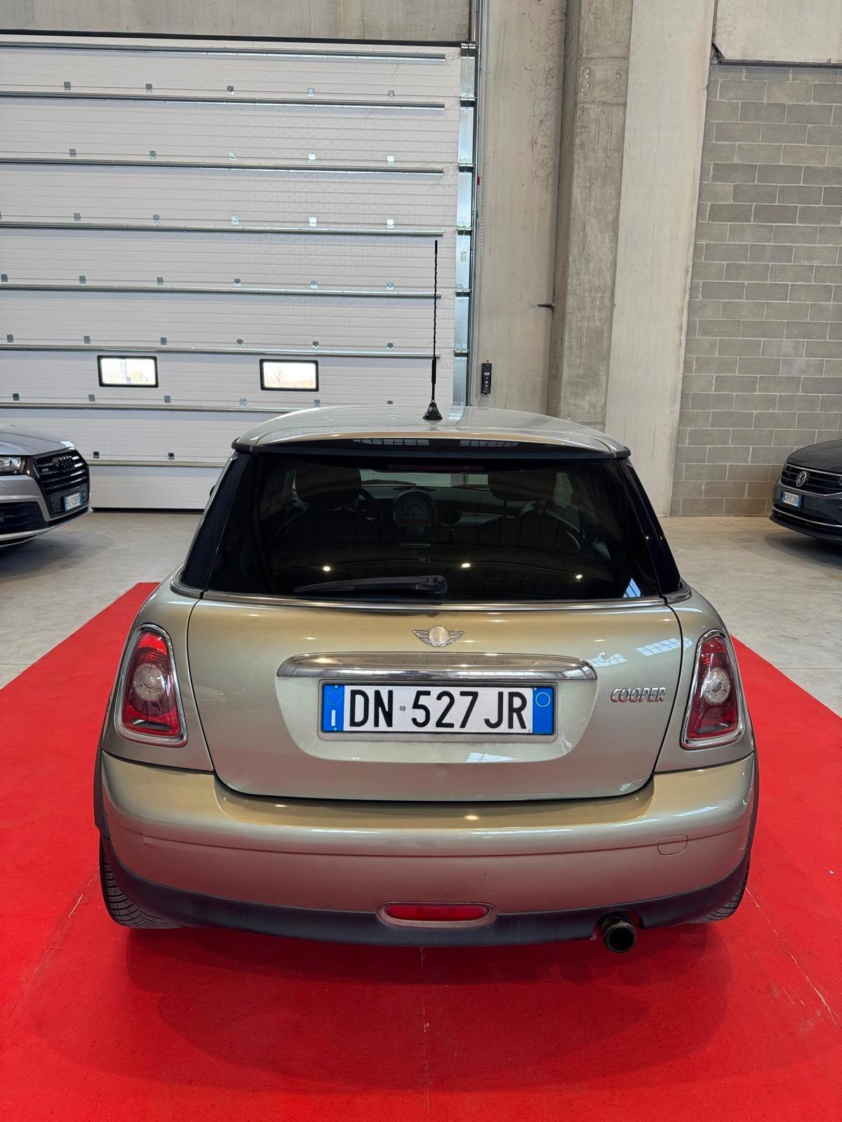 Mini 1.6 16V Cooper Salt