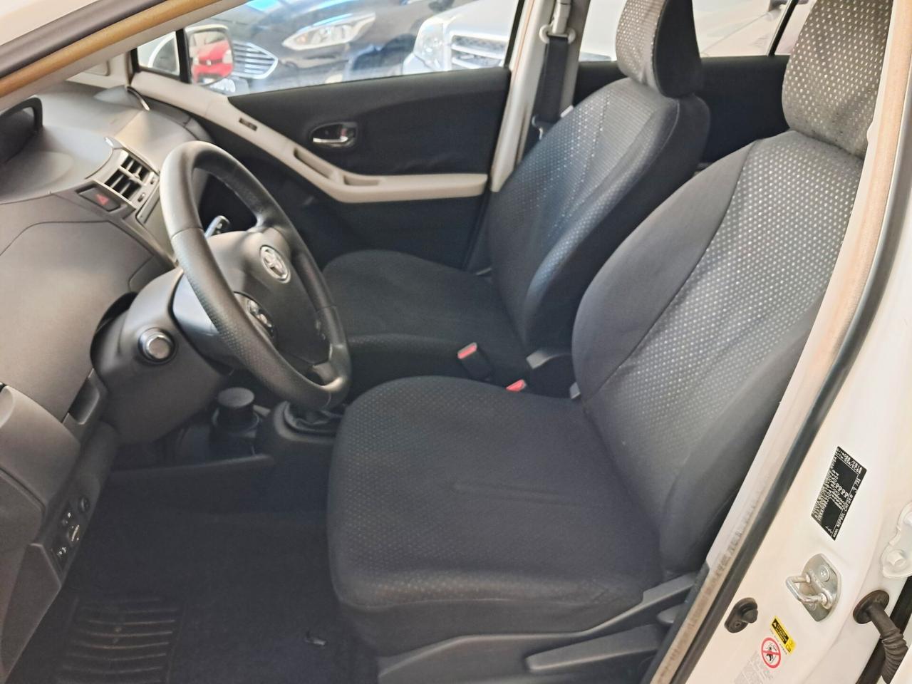 Toyota Yaris 1.3 5 porte