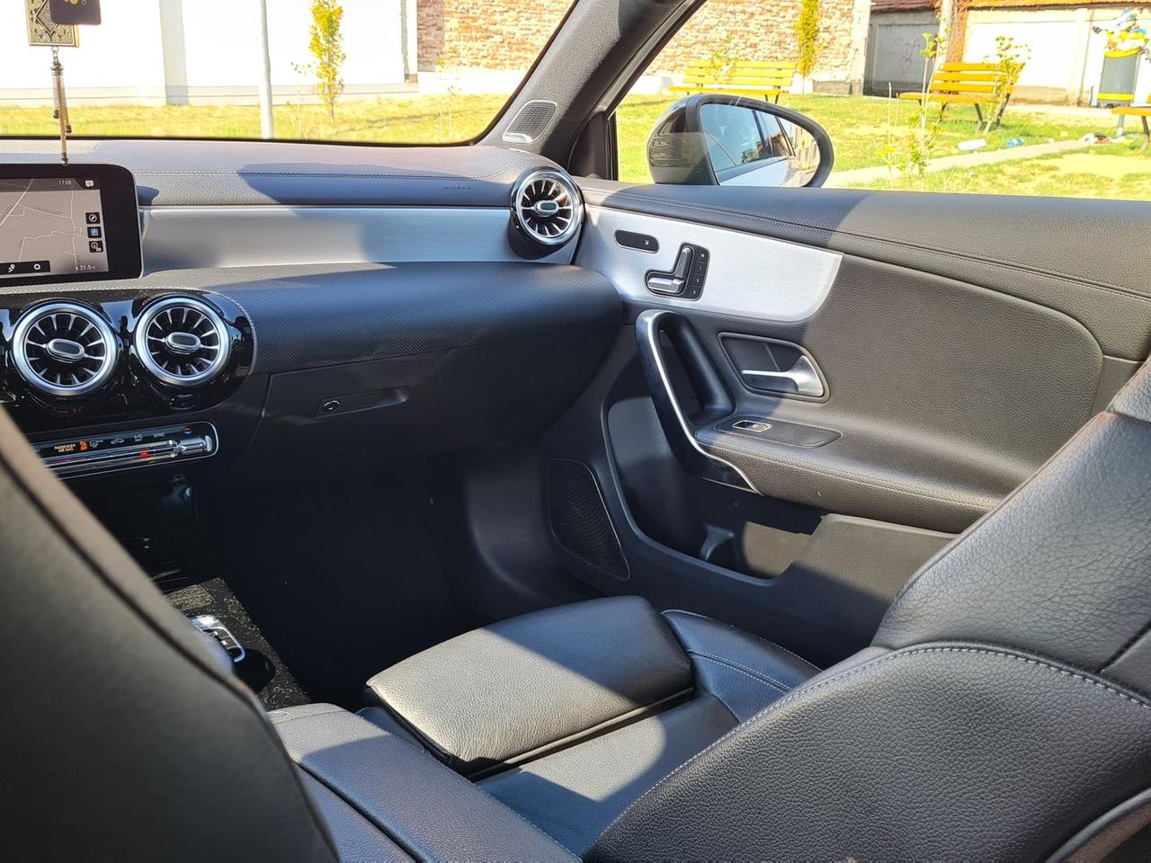 Mercedes-Benz A 180 AMG Line Premium #6483