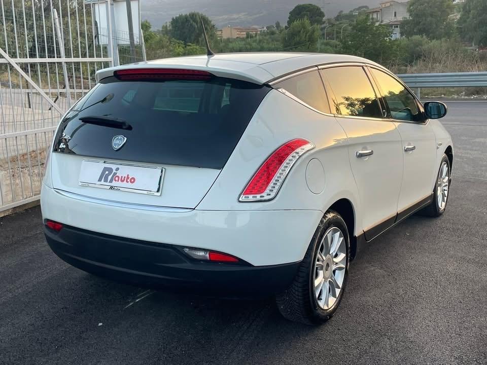 Lancia Delta 1.6 MJT 120 cv Selectronic Oro