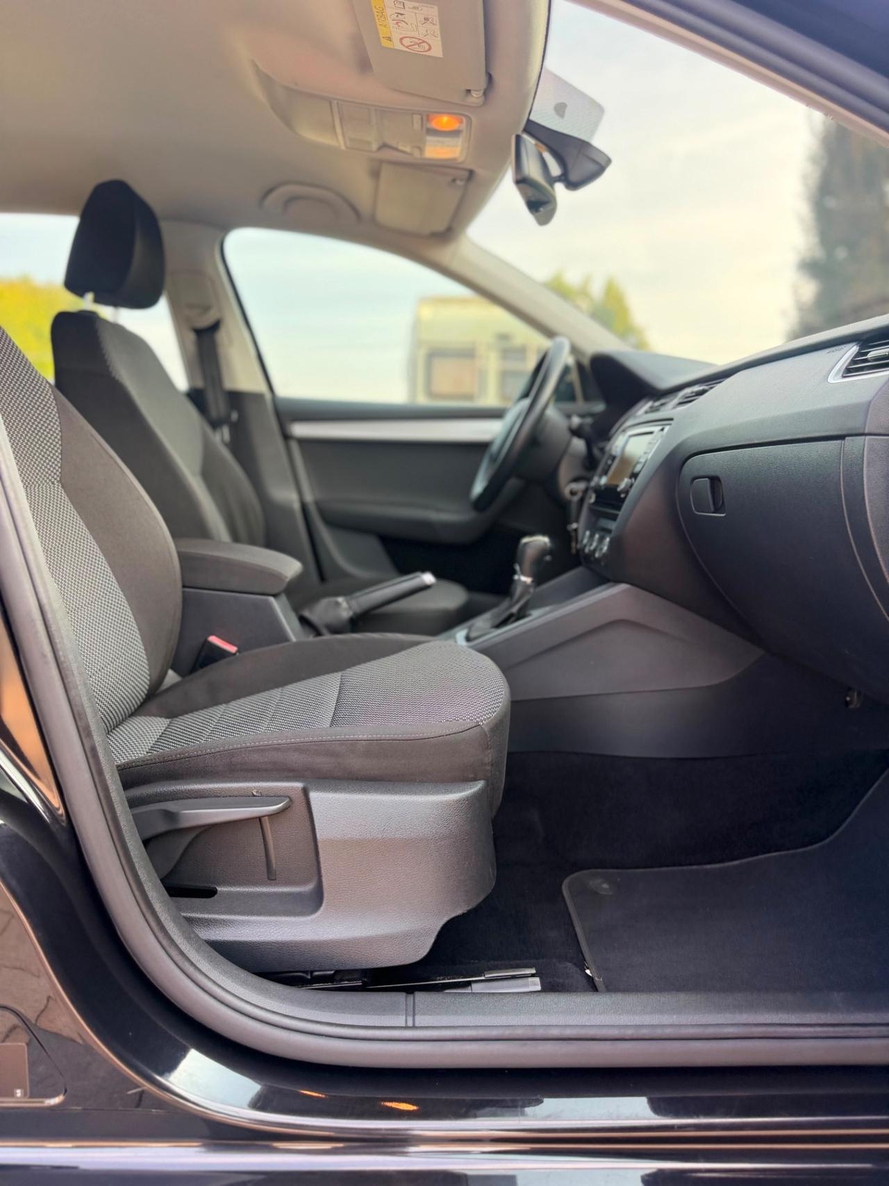 Skoda Octavia 1.6 TDI CR 110 CV Wagon Style e6