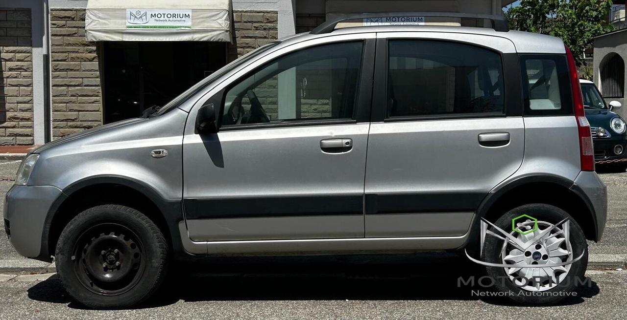 Fiat Panda 4x4 1.2cc climbing
