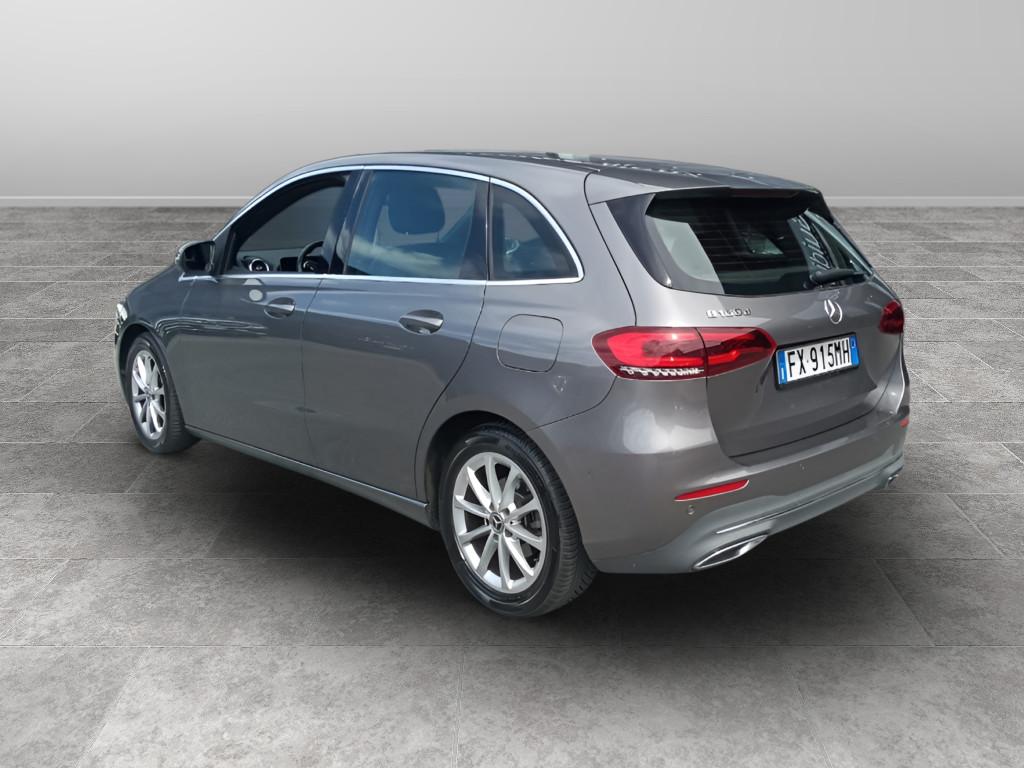 Mercedes-Benz Classe B - W247 2018 - B 180 d Sport Plus auto