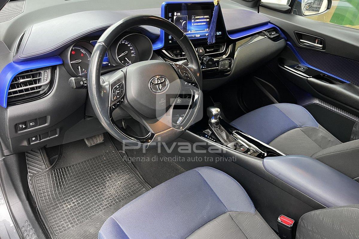 TOYOTA C-HR 1.8 Hybrid E-CVT Lounge