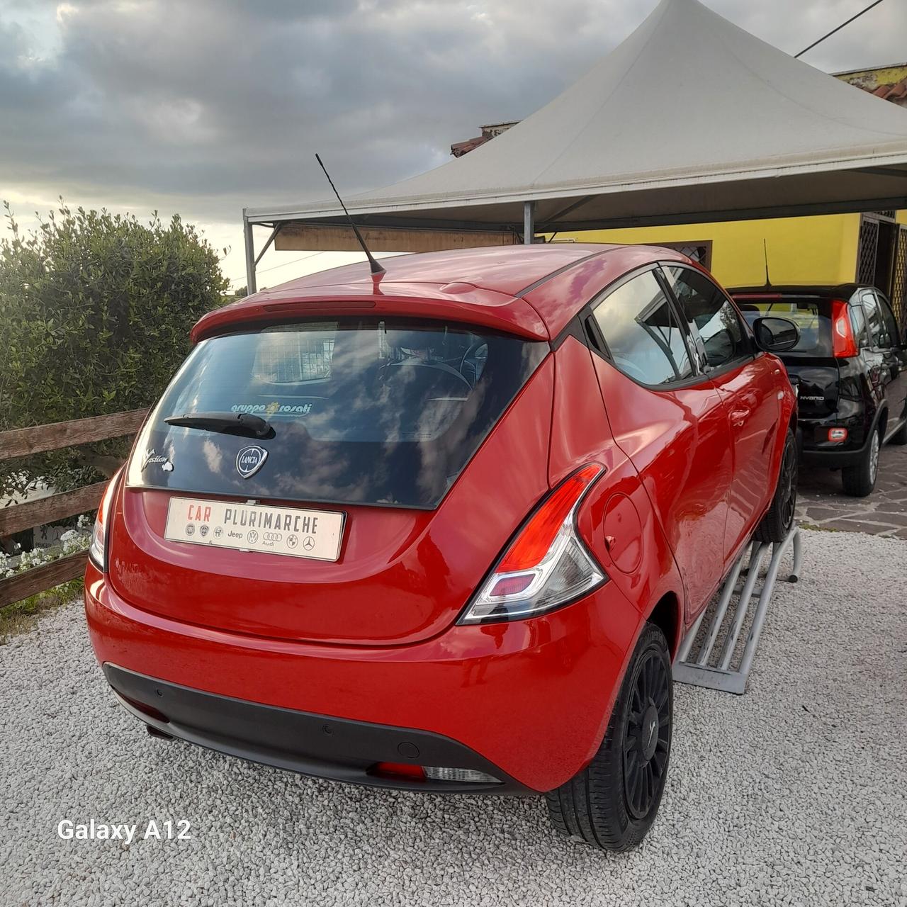 Lancia Ypsilon 1.2 69 CV 5 porte Elefantino