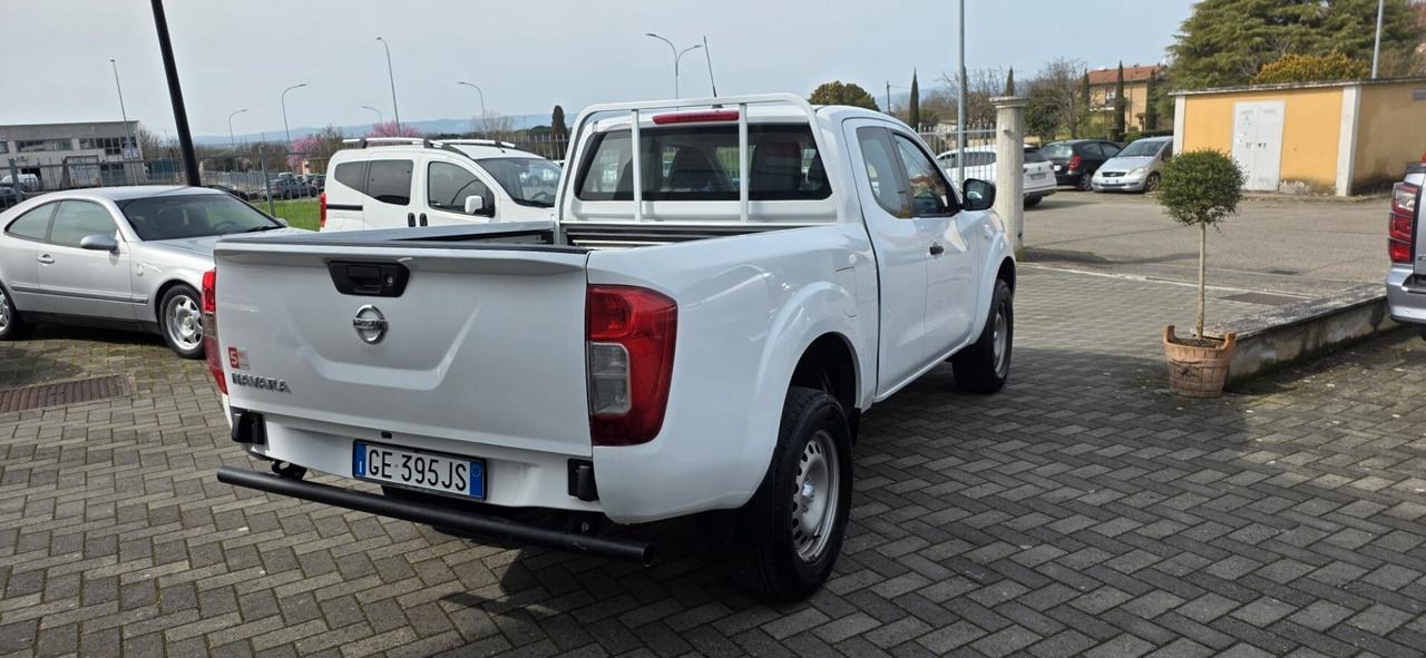 Nissan Navara 2.3 dCi 4WD King Cab Acenta