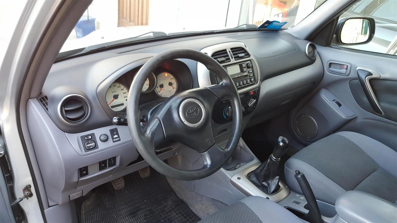 Toyota RAV 4 RAV4 2.0 Tdi D-4D cat 5 porte Sol