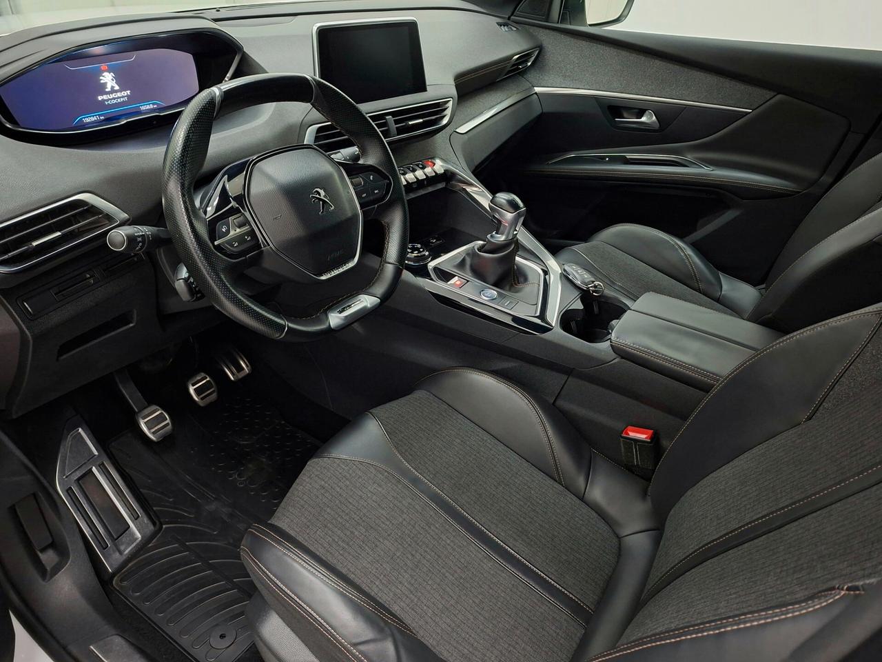 Peugeot 3008 GT Line 1.6 BlueHDi 120cv