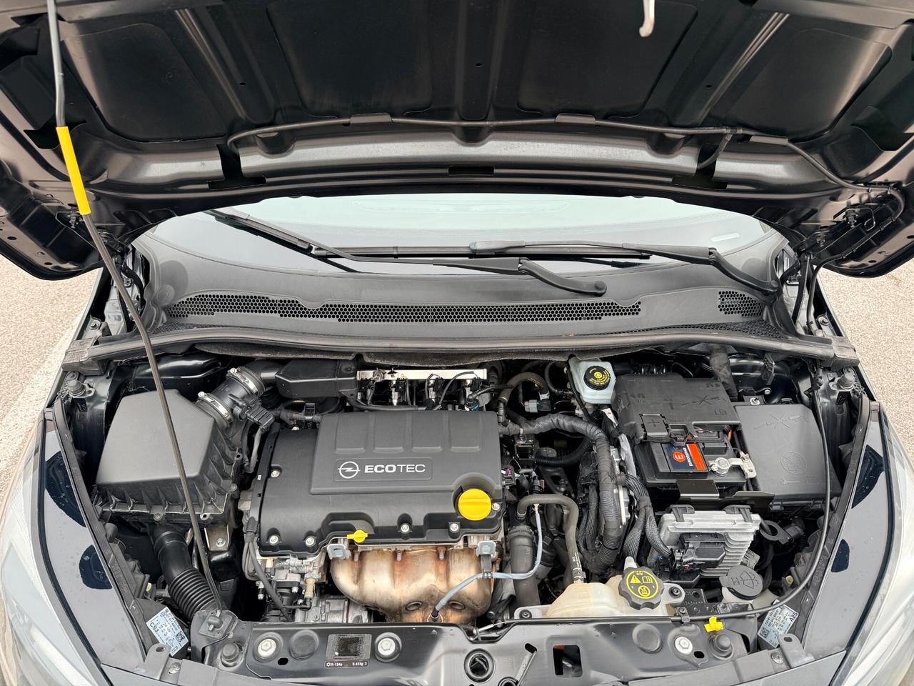 Opel Corsa 1.4 90CV GPL Tech 5 porte n-Joy