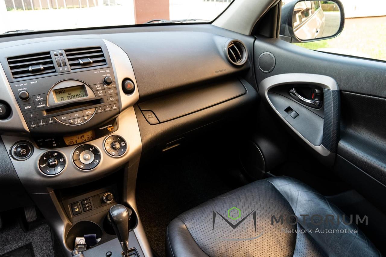 Toyota RAV4 2.0 VVT-i 16v Luxury - 74.000KM UNIPROPRIETARIO