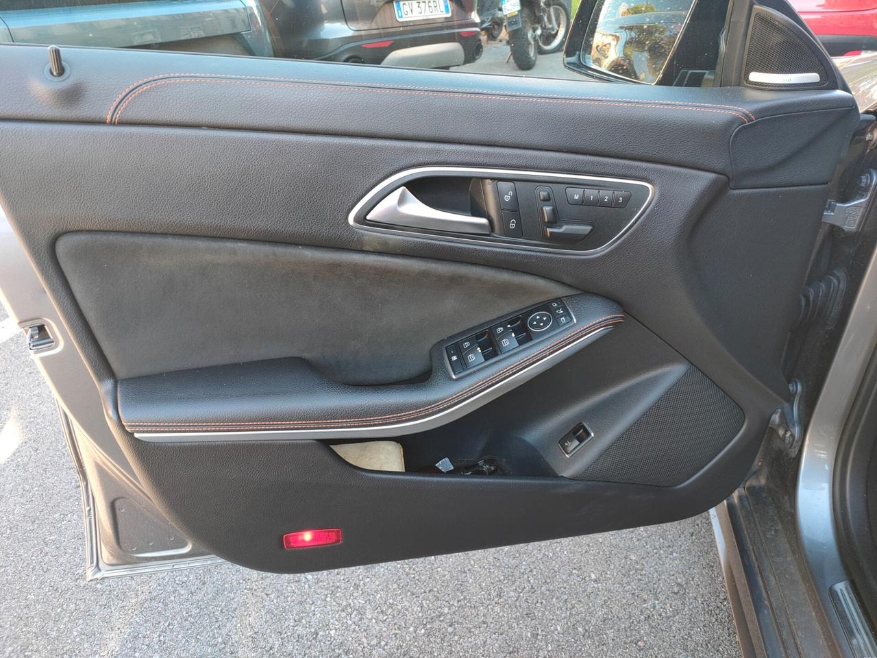 Mercedes-benz CLA 220d 4MATIC Shooting Brake OrangeArt Edition