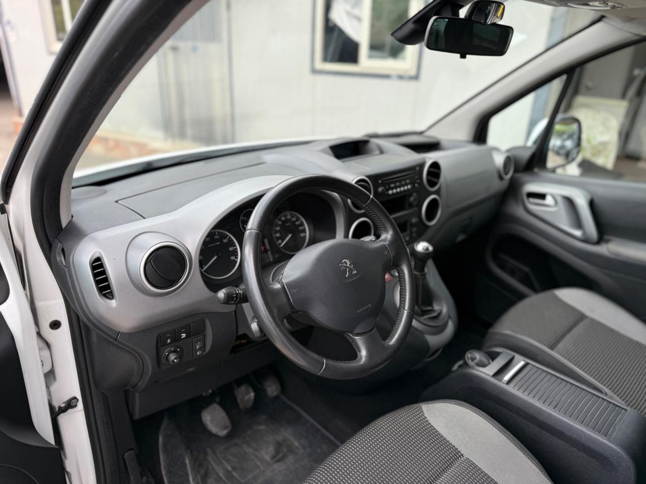Peugeot Partner Tepee BlueHDi 100 5 POSTI