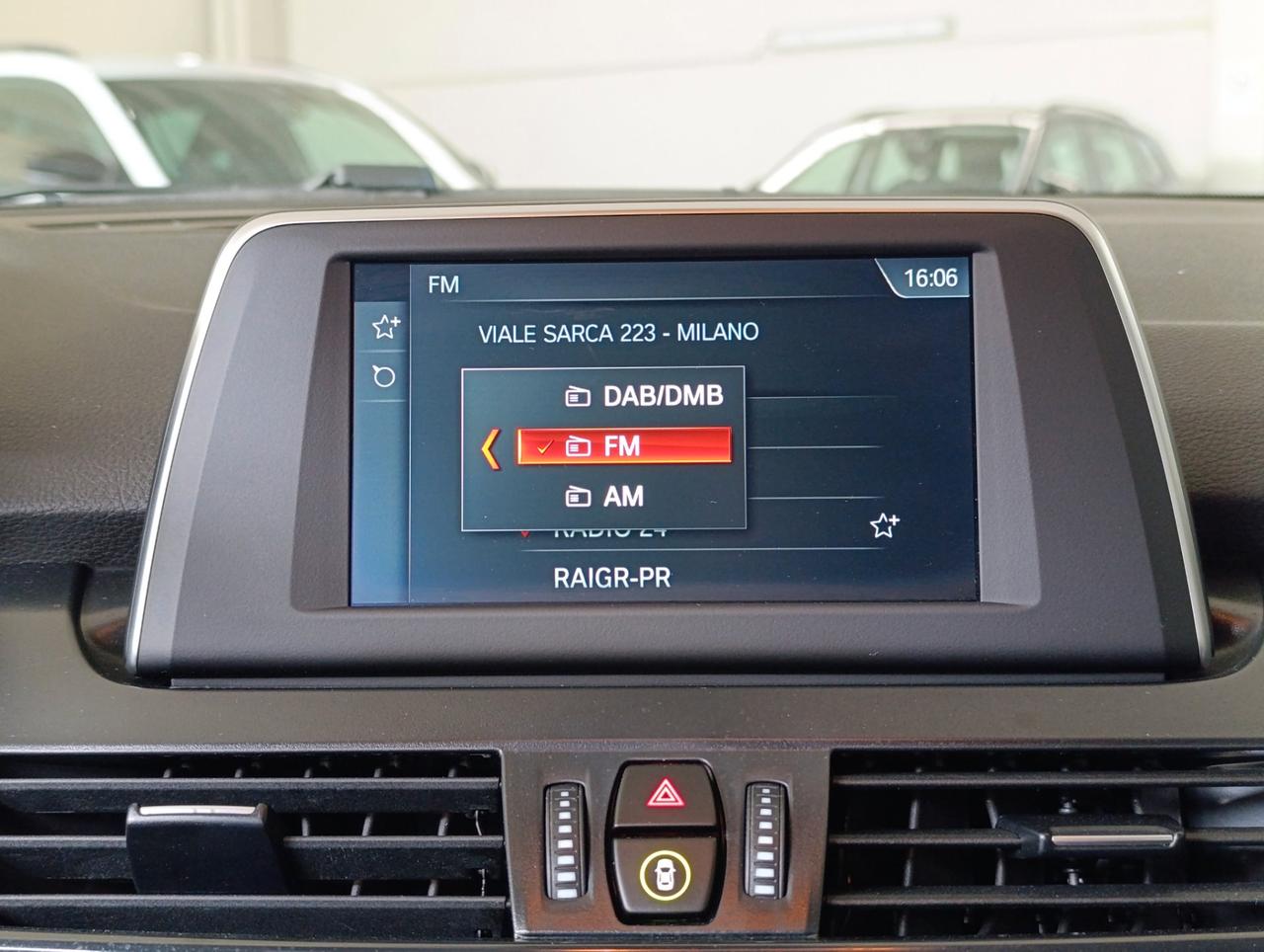 BMW 216 i Active Tourer Advantage