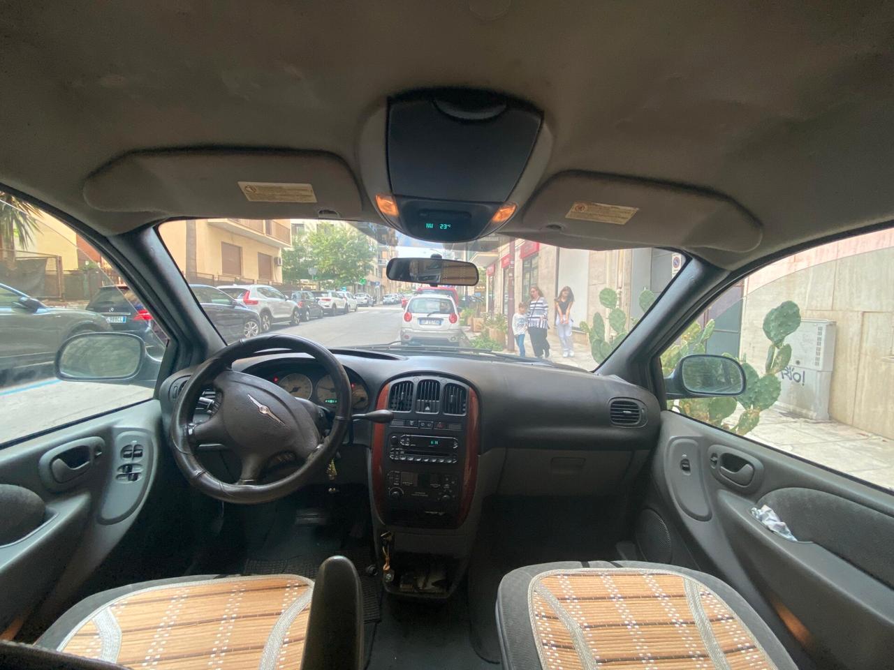 Chrysler Voyager Grand 2.8 CRD cat Limited Auto