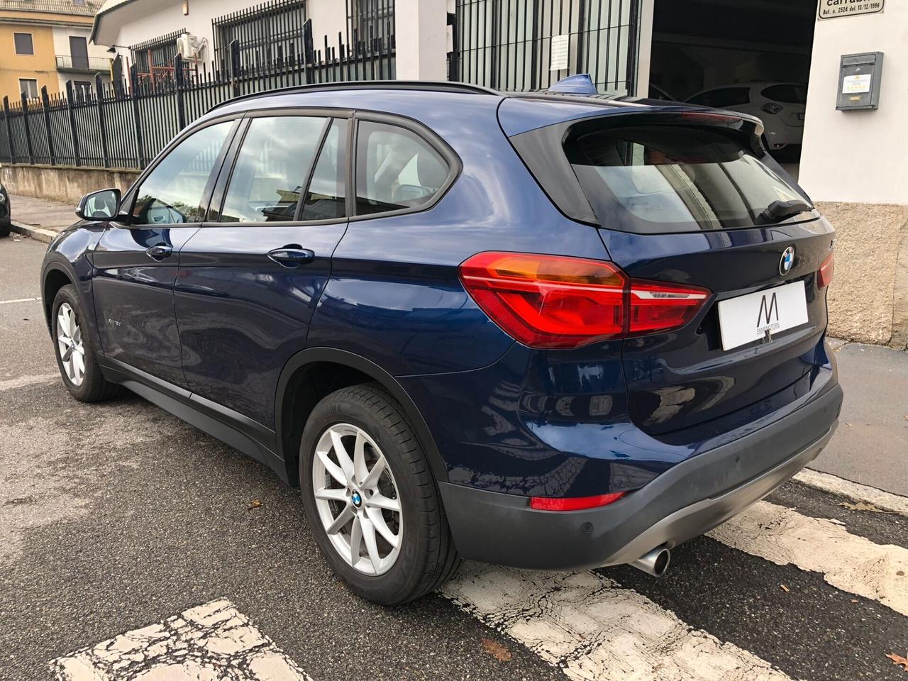 BMW X1 xDrive18d Business - AUT/NAVI/PDC/XENON