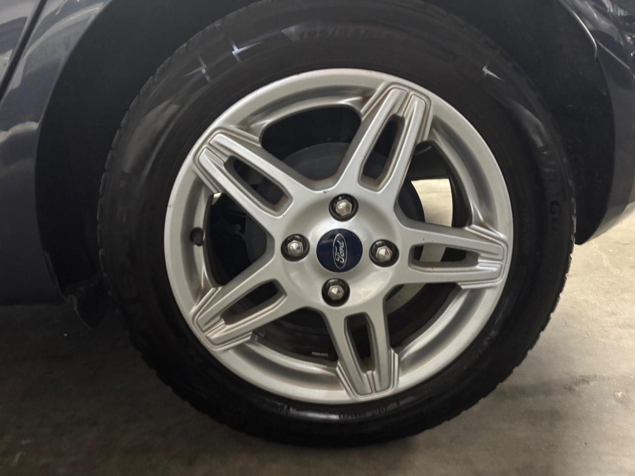 Ford Fiesta 1.0 BENZINA Titanium OK NEOPATENTATI