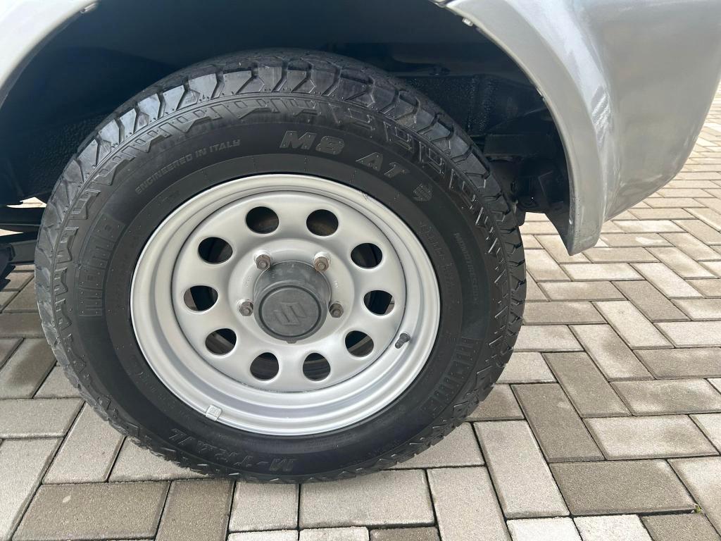 Suzuki Jimny 1.3i 16V cat 4WD JX