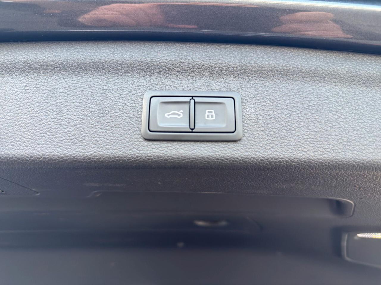 Audi Q3 2.0 TDI 150 CV S line Edition