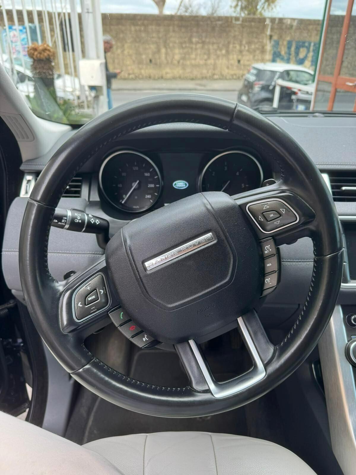 Land Rover Range Evoque 2.0 eD4 5p. Business Edition Premium Pure
