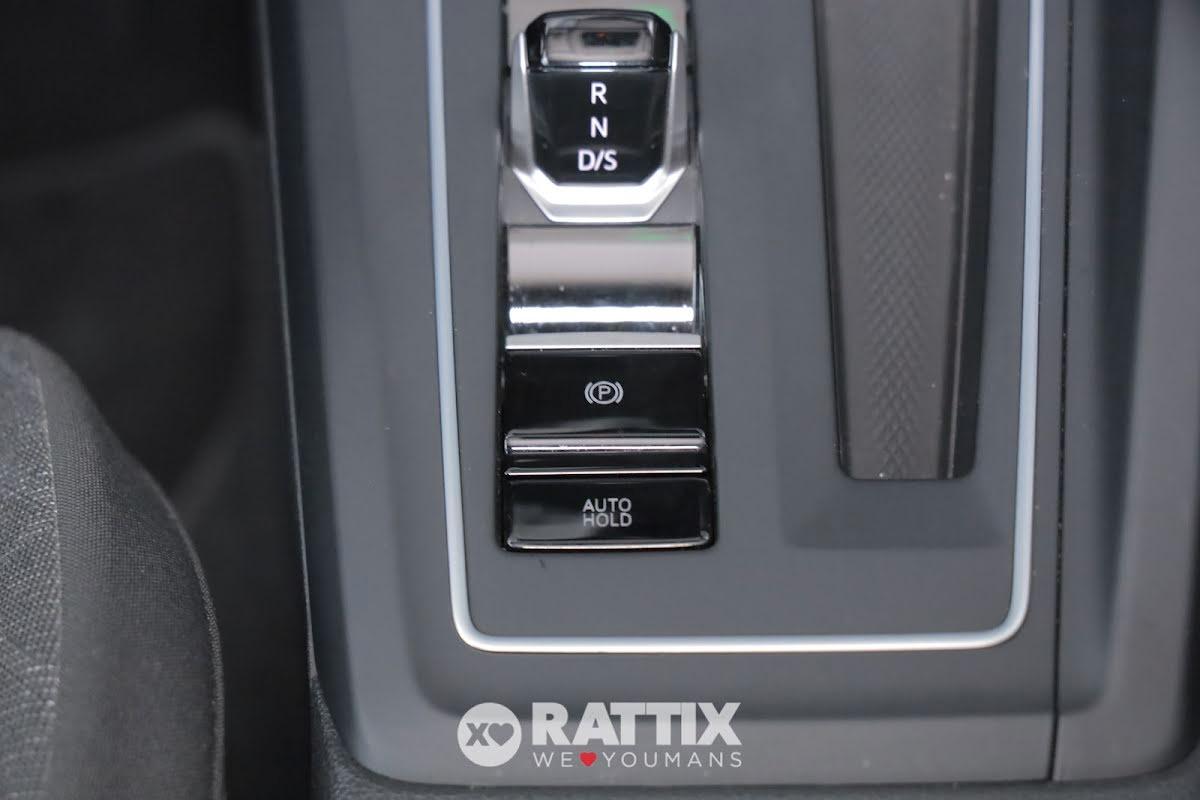 Volkswagen Golf 1.5 etsi evo 130CV Life dsg