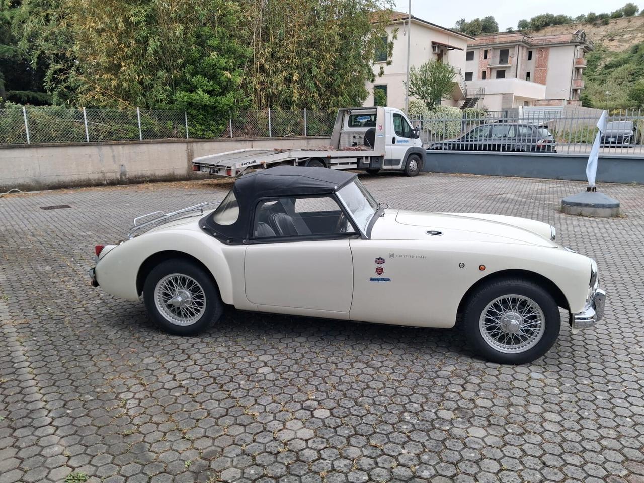 Mg MGA 1500