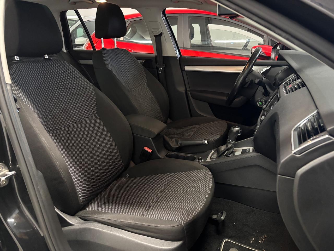 Skoda Octavia 1.4 TSI DSG FULL OPT. G-Tec