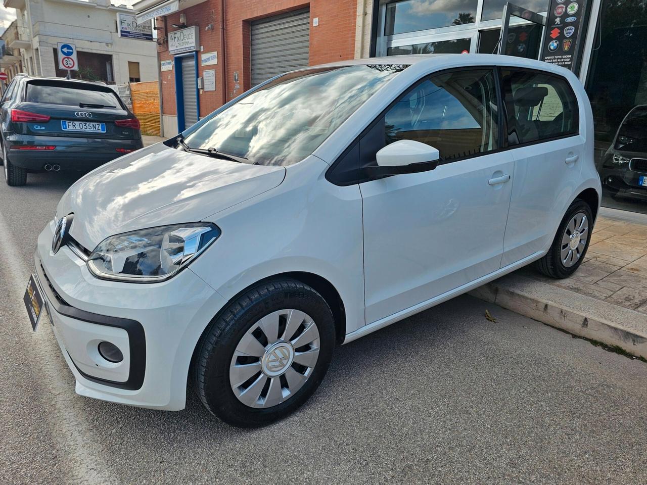 VOLKSWAGEN UP 1.0 MPI 60CV MOVE