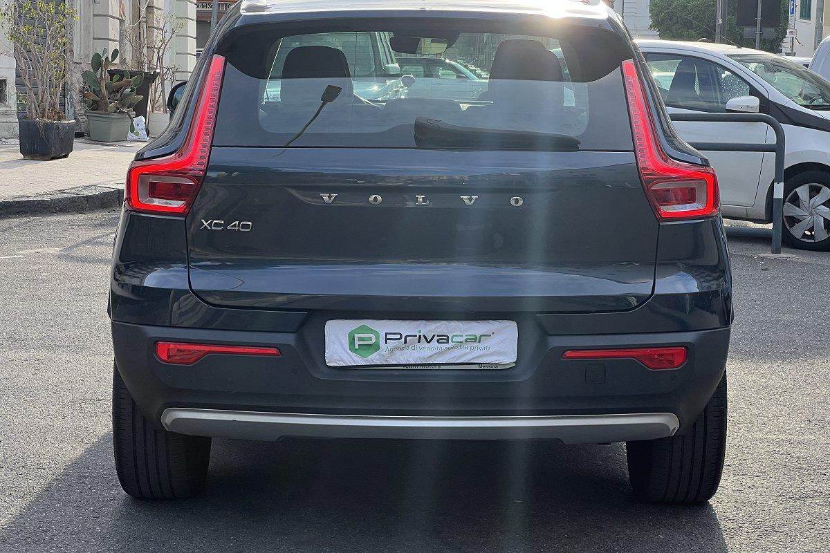 VOLVO XC40 T3 Momentum Core