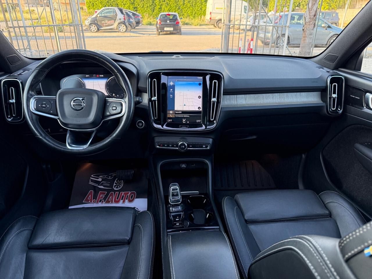 Volvo XC40 D4 AWD Geartronic R-design