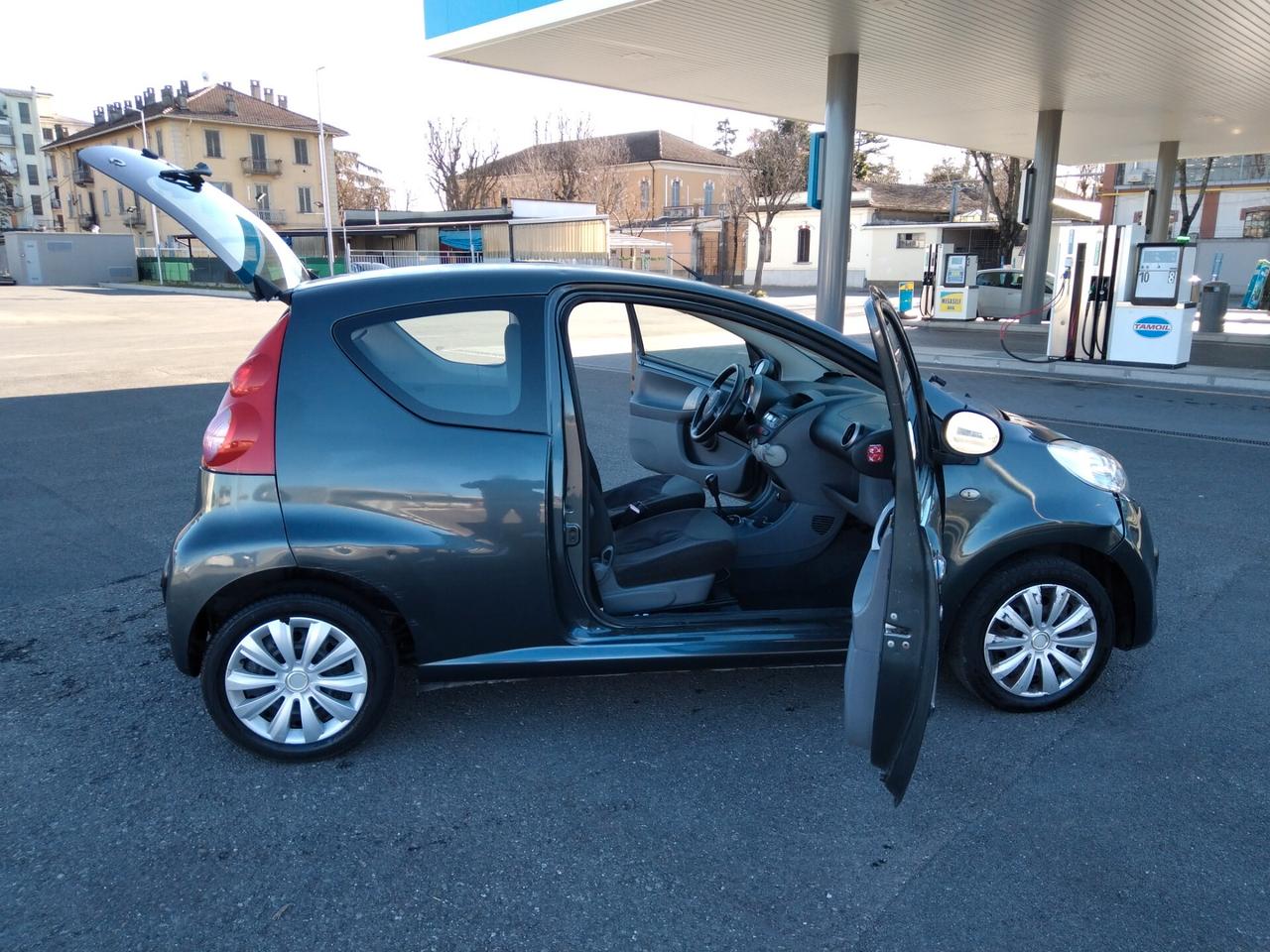 Citroen C1 1.0 68cv 3 porte Sport x neopatentati