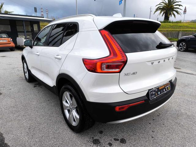 VOLVO XC40 B3 automatico Core