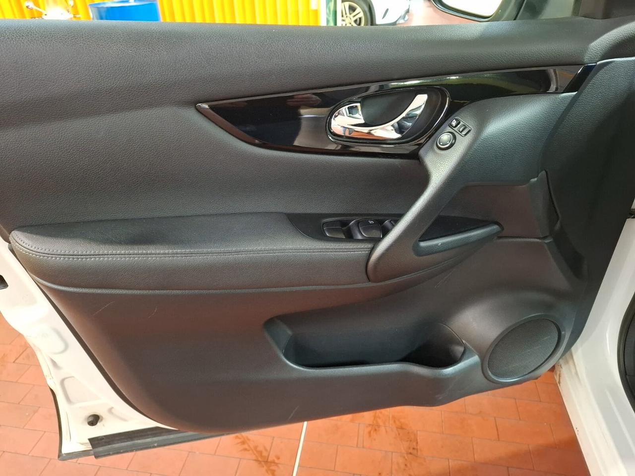 Nissan qashqai tecna 1.5 tdi full optional