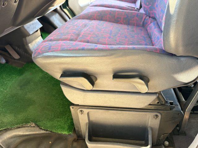 MERCEDES-BENZ Vito 110 TD 3 POSTI CAMBIO AUTOMATICO + GANCIO TRAINO