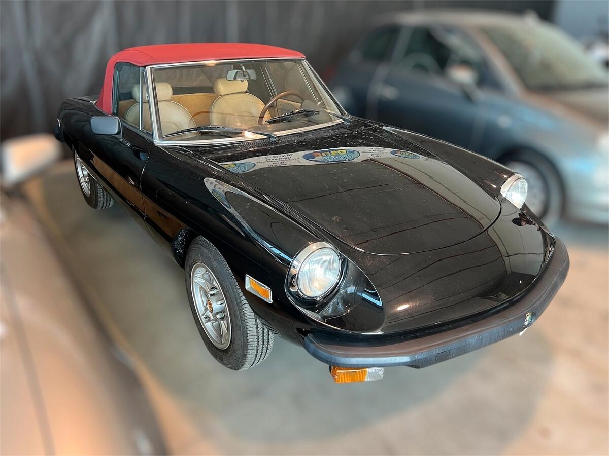 Alfa Romeo Spider 2.0 Veloce