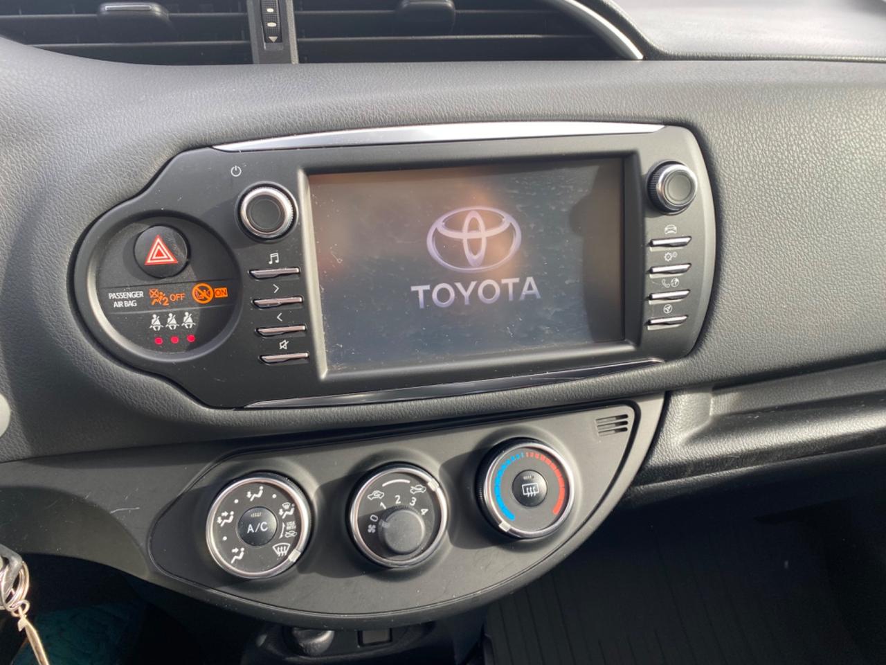 Toyota Yaris 1.0 Benzina Y20 Full Led Anno 2019