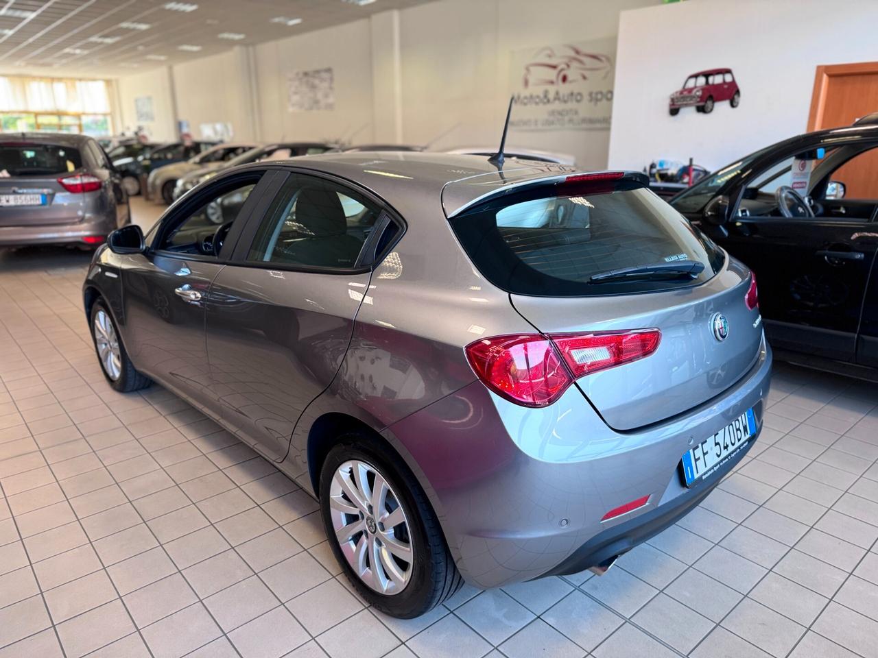 Alfa Romeo Giulietta 1.6 JTDm-2 120 CV Distinctive