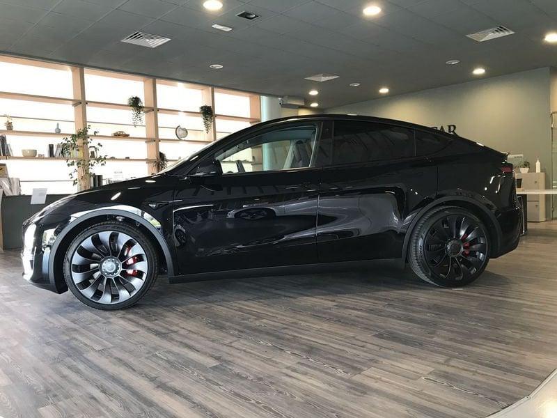 Tesla Model Y Performance AWD
