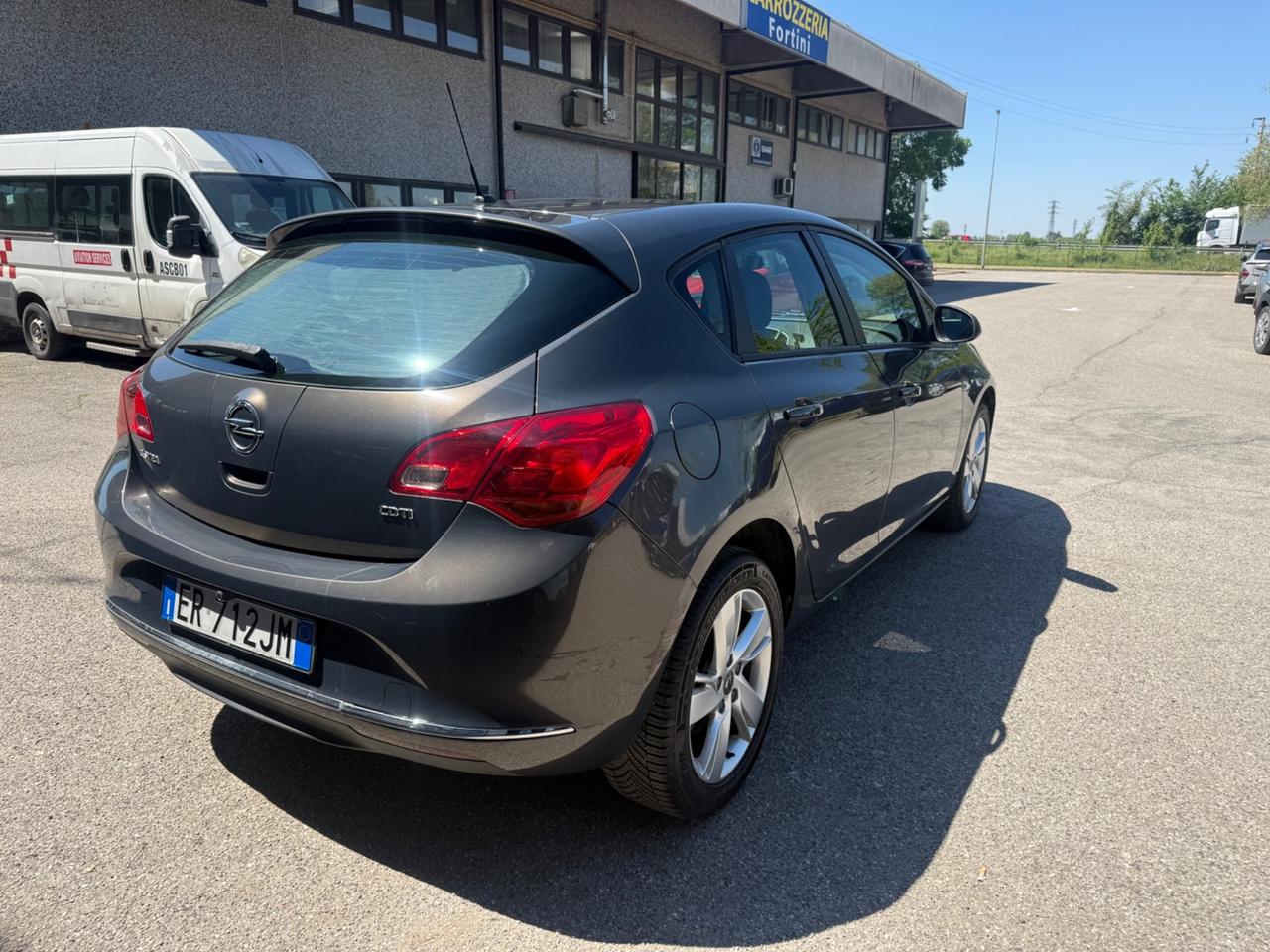 Opel Astra 1.7 CDTI 110CV 5 porte Cosmo