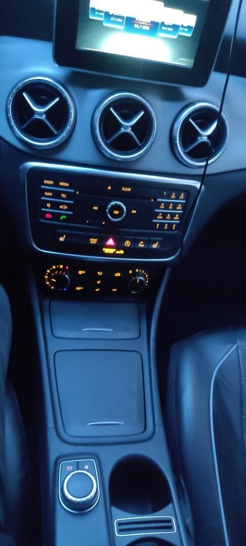 MERCEDES CLA 220 CDI SHOOTING BREAK
