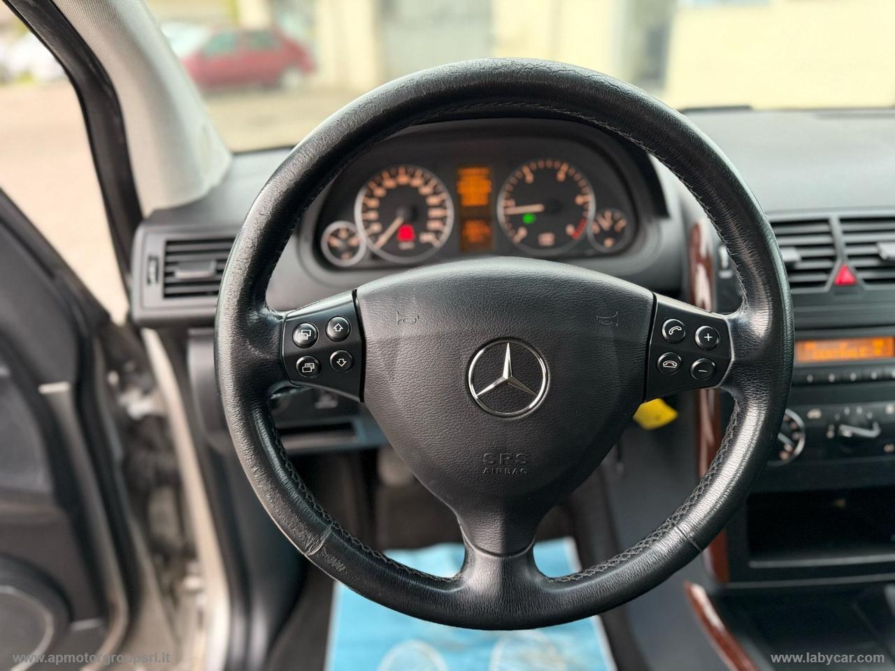 MERCEDES-BENZ A 180 CDI Elegance