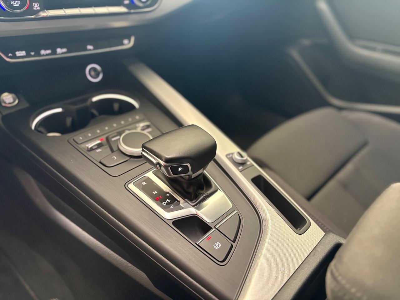 Audi A4 2.0 TDI 150 CV ultra Sport matrix navi permute finanziamenti