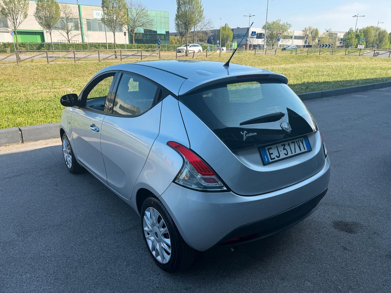 Lancia Ypsilon 1.3 MJT Neopatentati