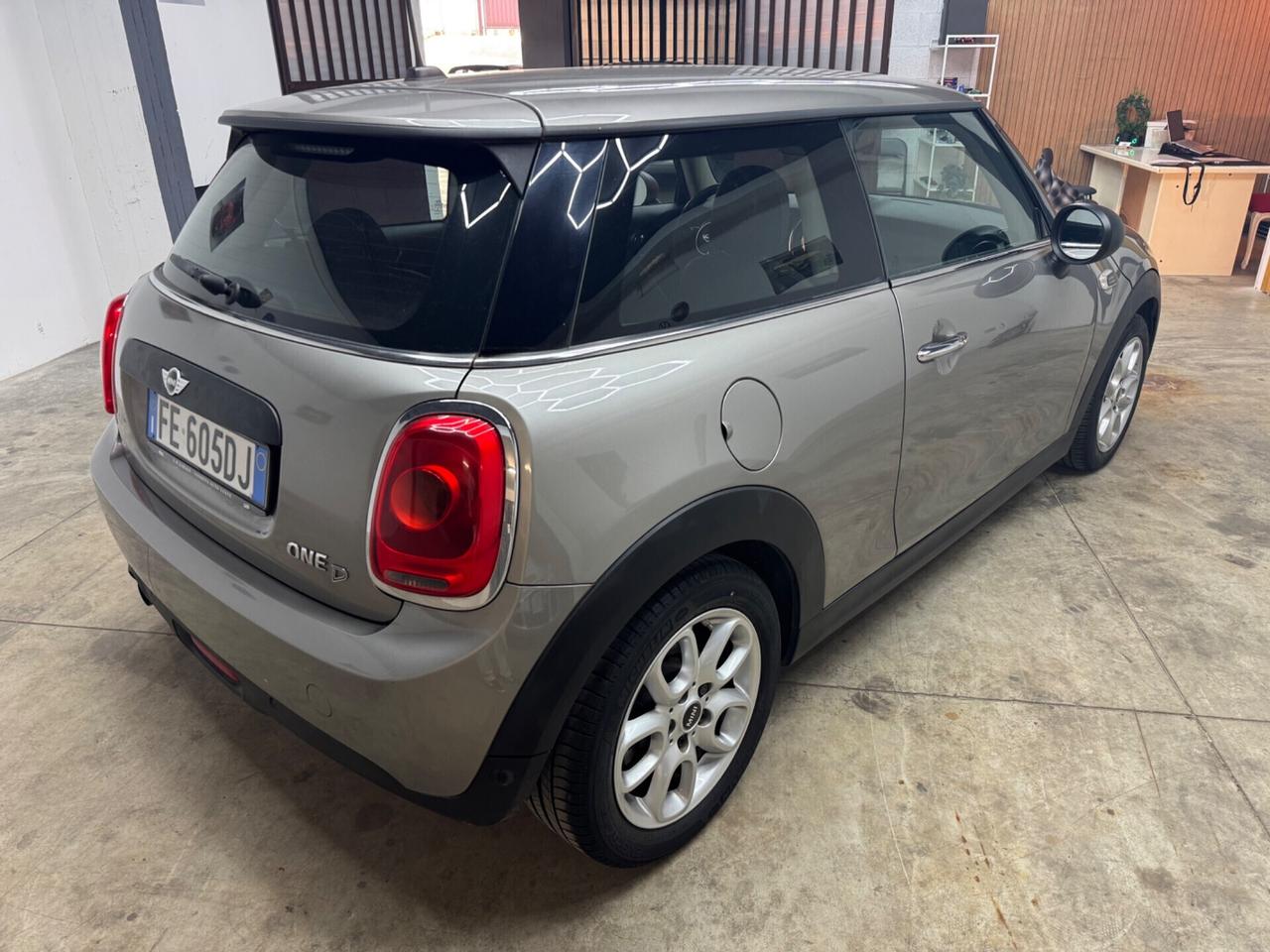 Mini One D 1.5 Dci Cooper - POCHI KM- 2016