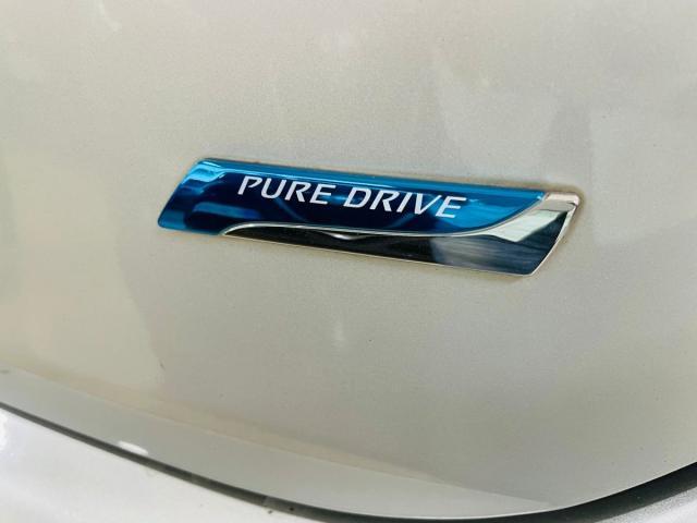 Nissan Micra 1.2 Pure drive 5p Tekna My'12