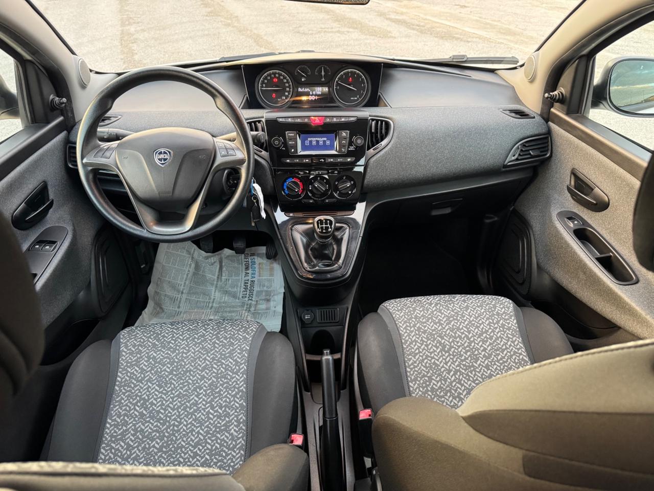 Lancia Ypsilon 1.2 69 CV 5 porte S&S Gold