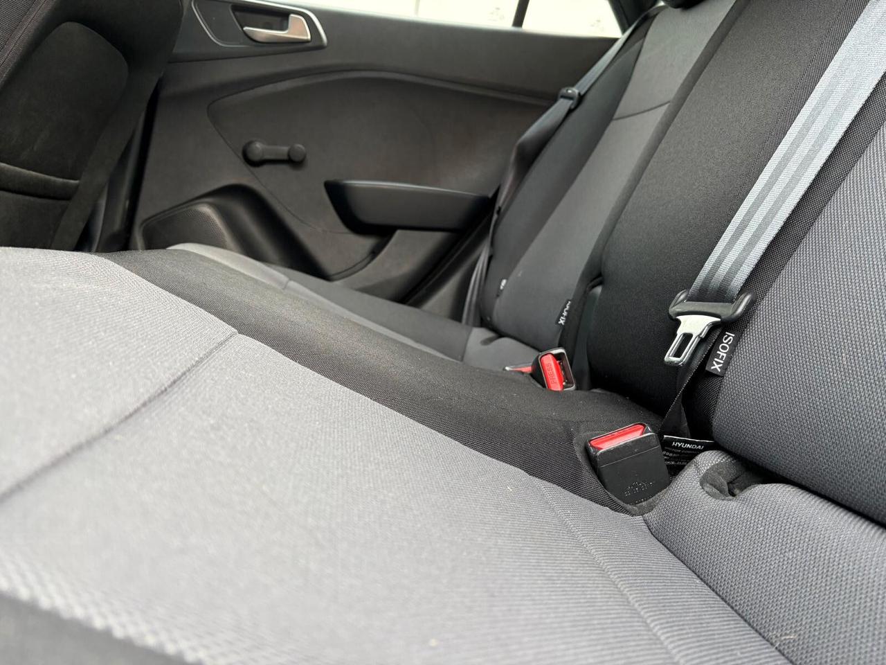 Hyundai i20 BLACKLINE 1.2 75 CV 5 porte UNICO PR.