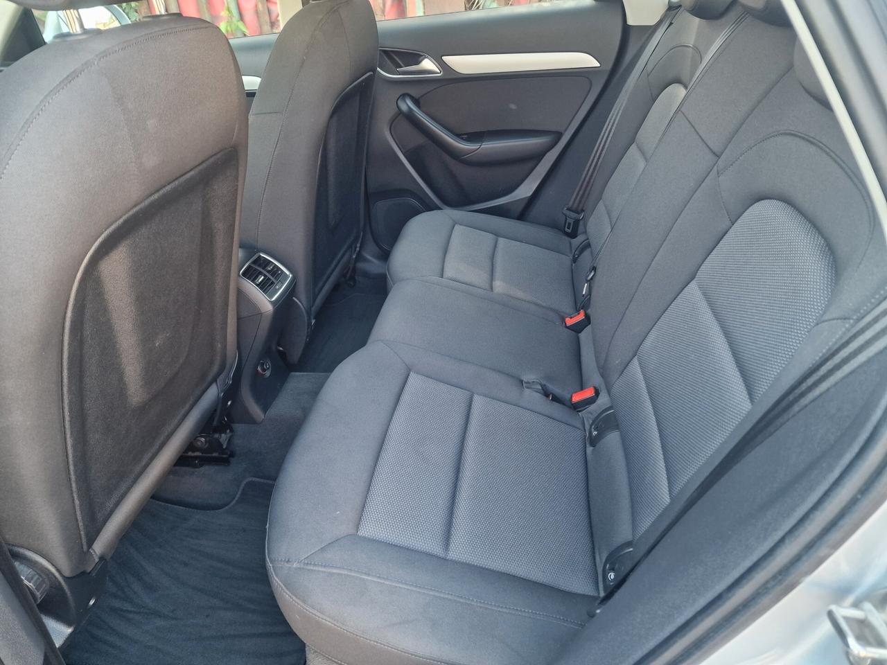 Audi Q3 2.0 TDI 150 CV quattro S tronic Sport