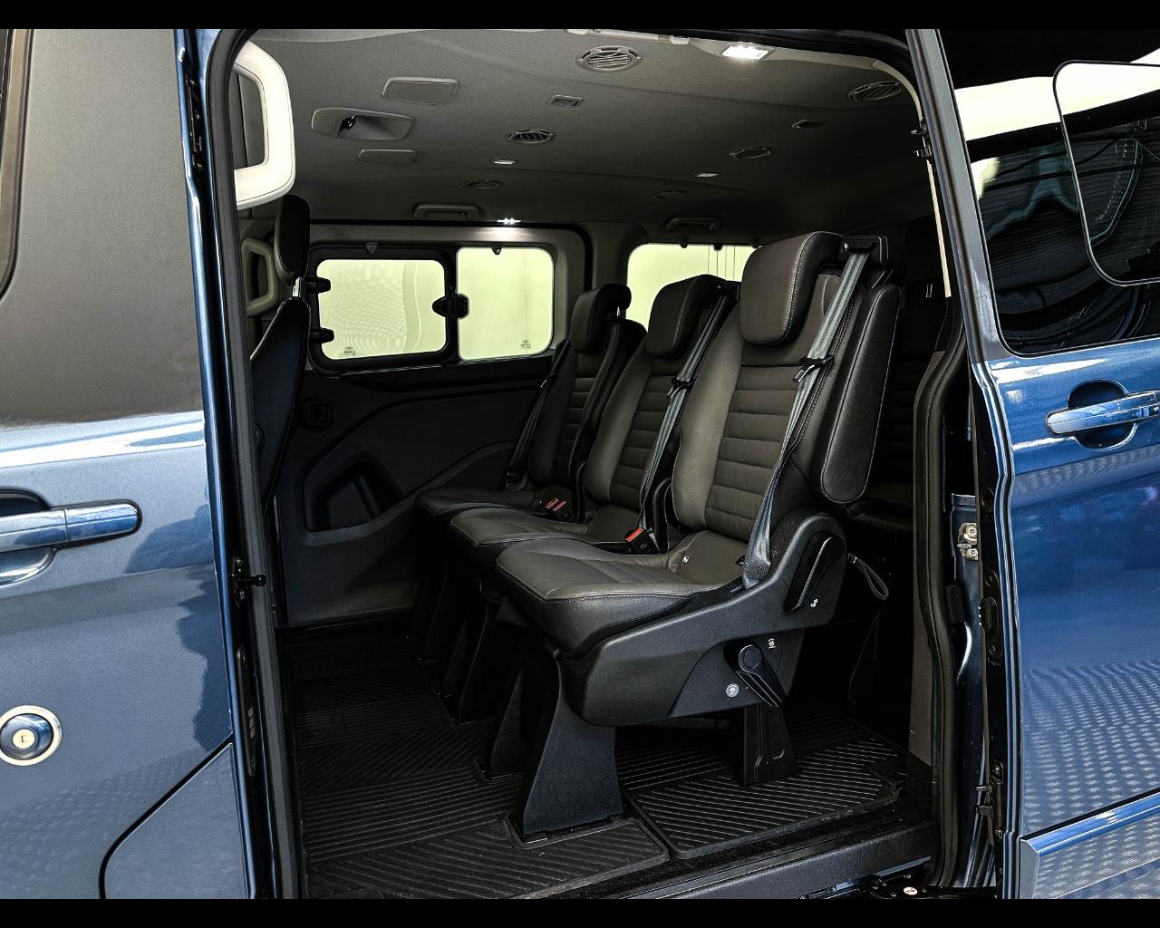 FORD Tourneo Custom - Tourneo Custom 320 2.0 EcoBlue 130CV PC Titanium