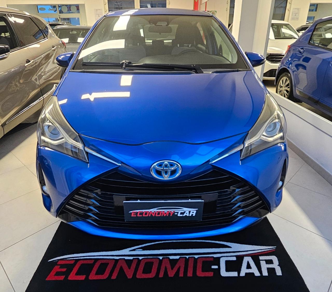 Toyota Yaris 1.5 Hybrid 5 porte Cool